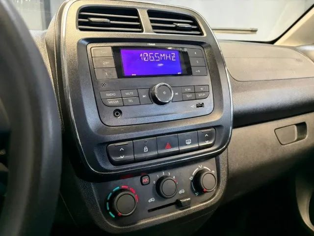 Renault Kwid Zen 1.0 Flex 12V 5p Mec., foto 10 de 15