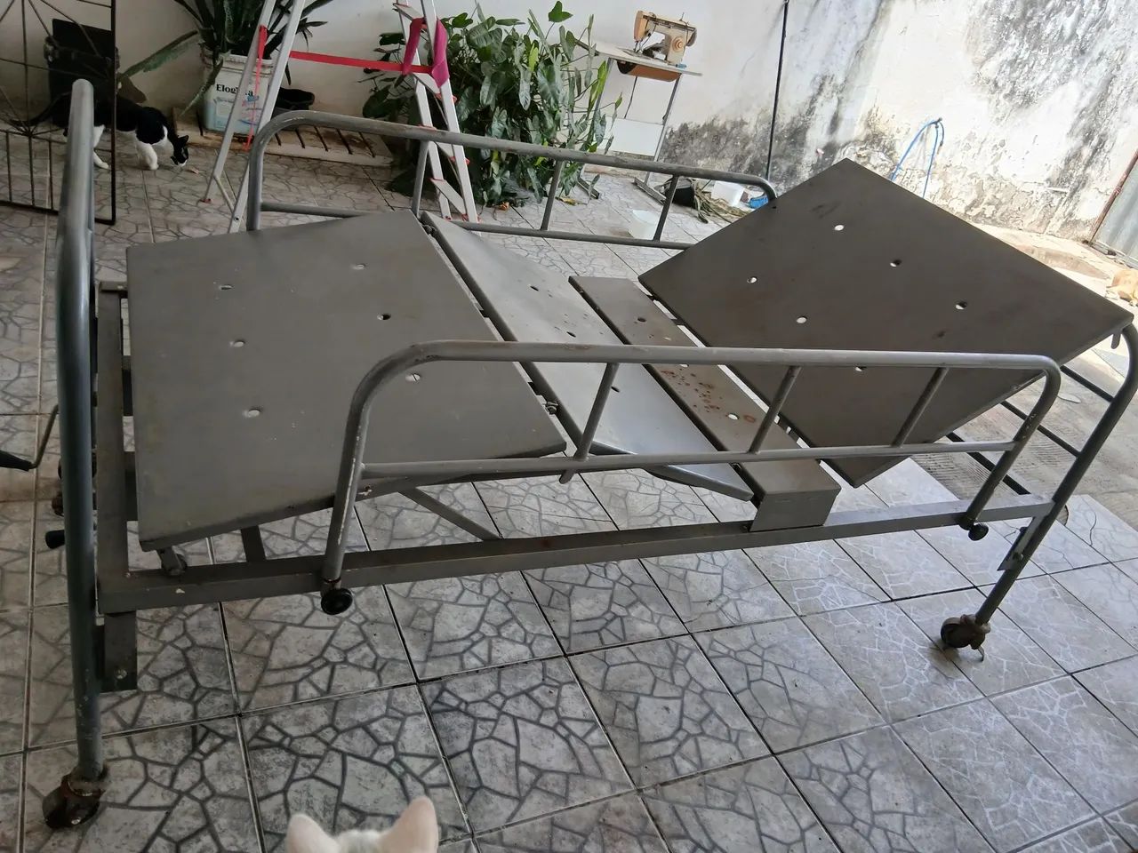 Cama hospitalar 2 movimentos  - Foto 2