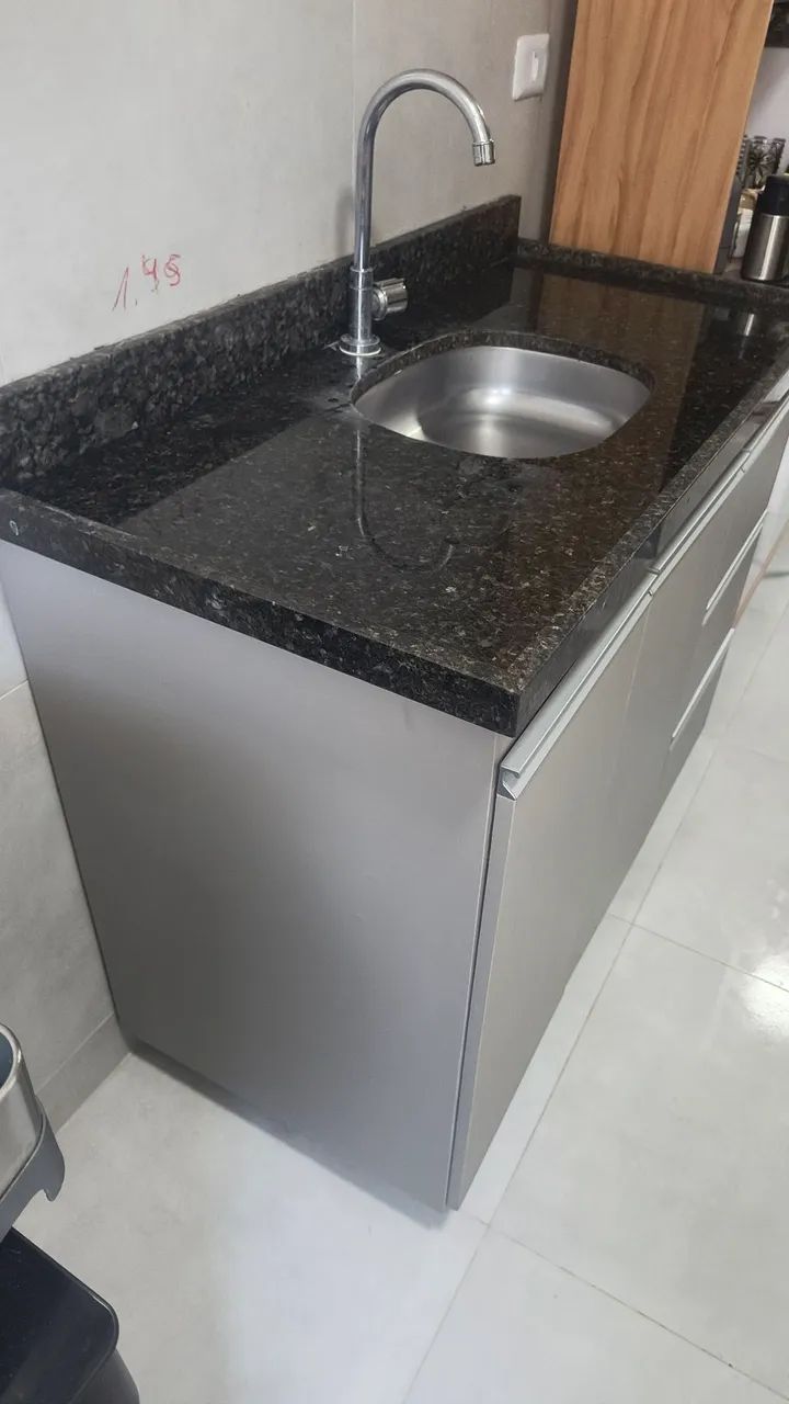 Balcão de mármore com cuba em alumínio semi nova - Foto 4