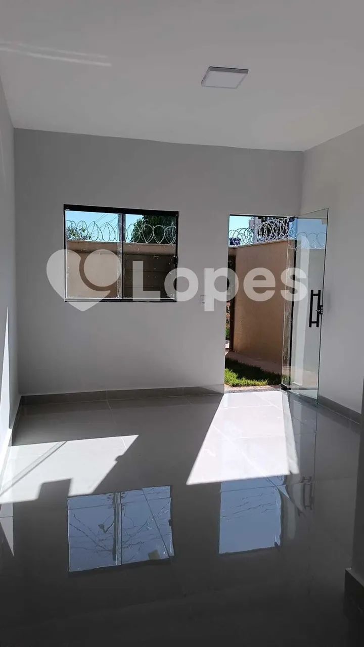 Casa no Setor Carolina Parque | 2 Quartos - Foto 4