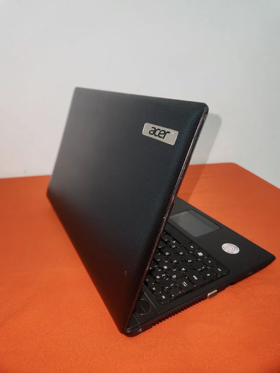 Notebook ACER. Core i3. - Foto 3
