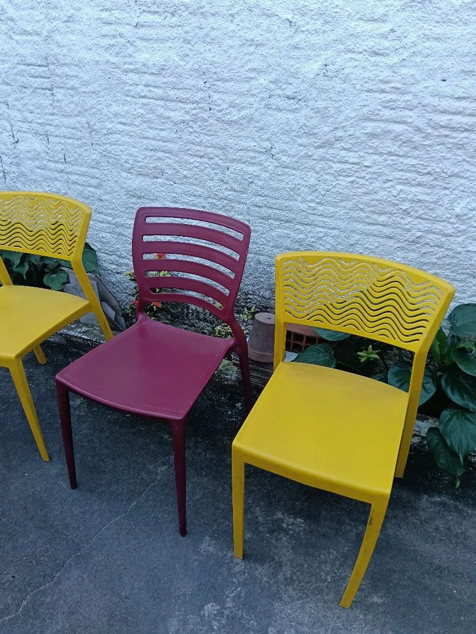 3 Cadeiras De Plástico Cozinha.