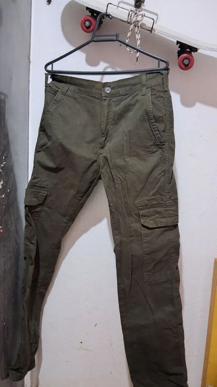 Calça nova com etiqueta