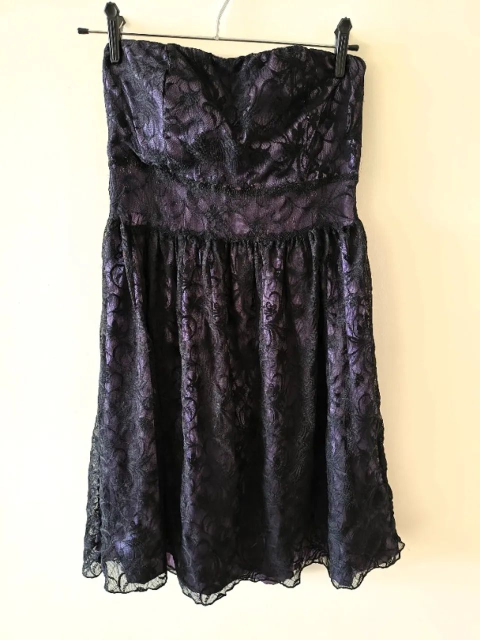 Vestido de Renda (Roxo e Preto)