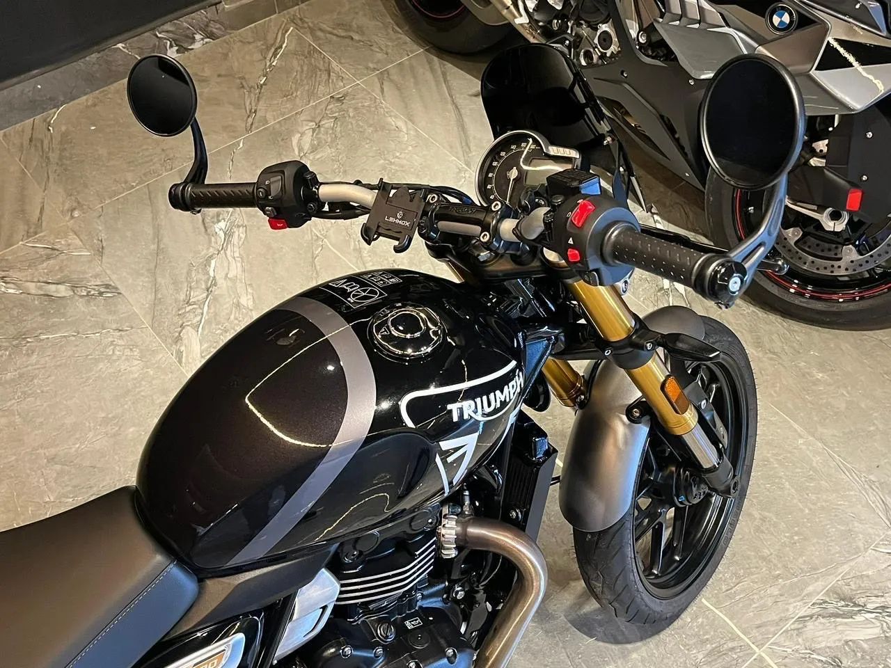 SPEED 400 TRIUMPH  - Foto 2