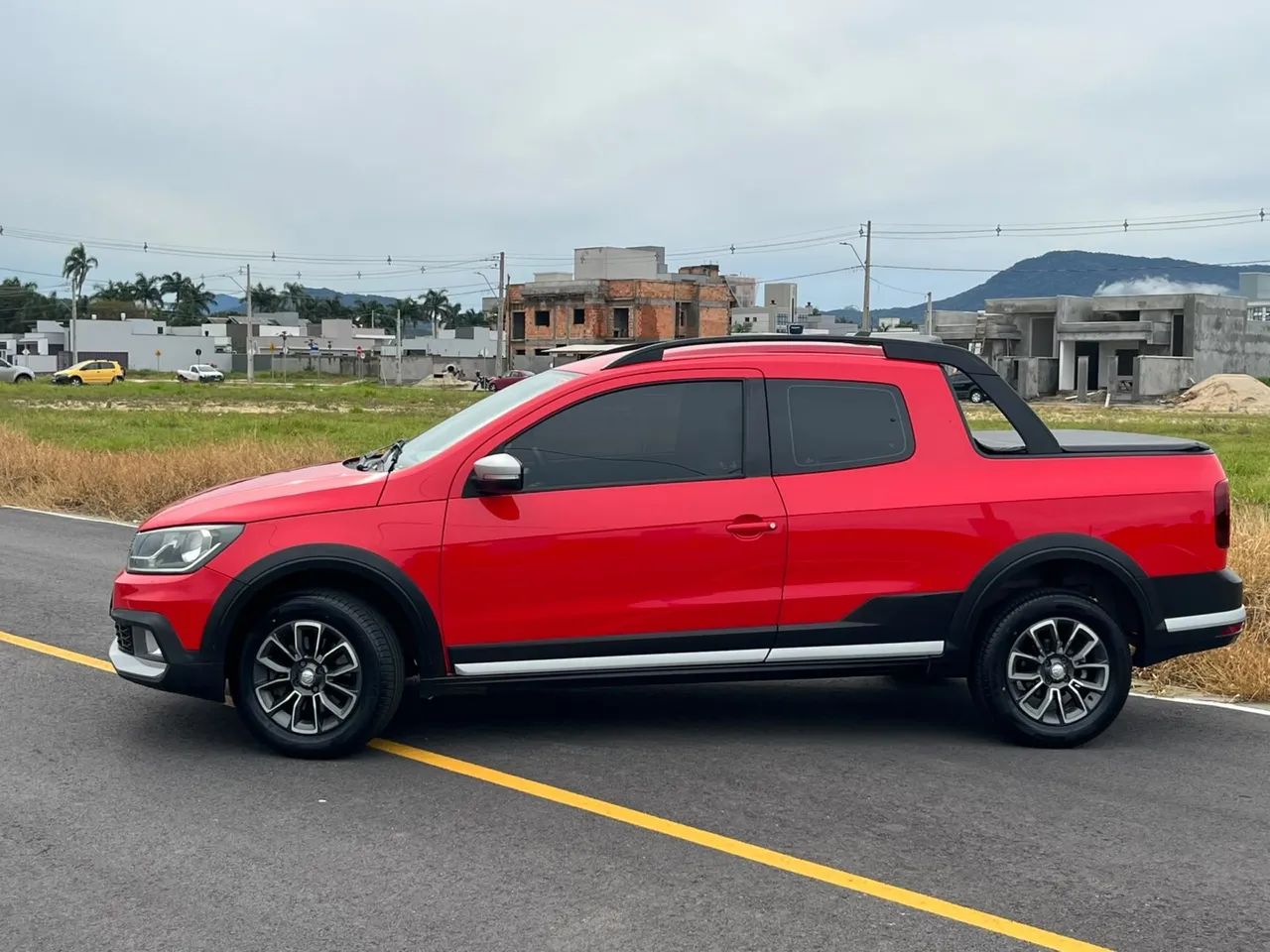 Volkswagen Saveiro Cross 1.6 T.flex 16V CD 2017 - Foto 2