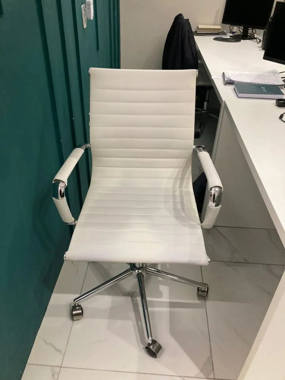 Cadeiras para escritório em ótimo estado.  - Foto 5