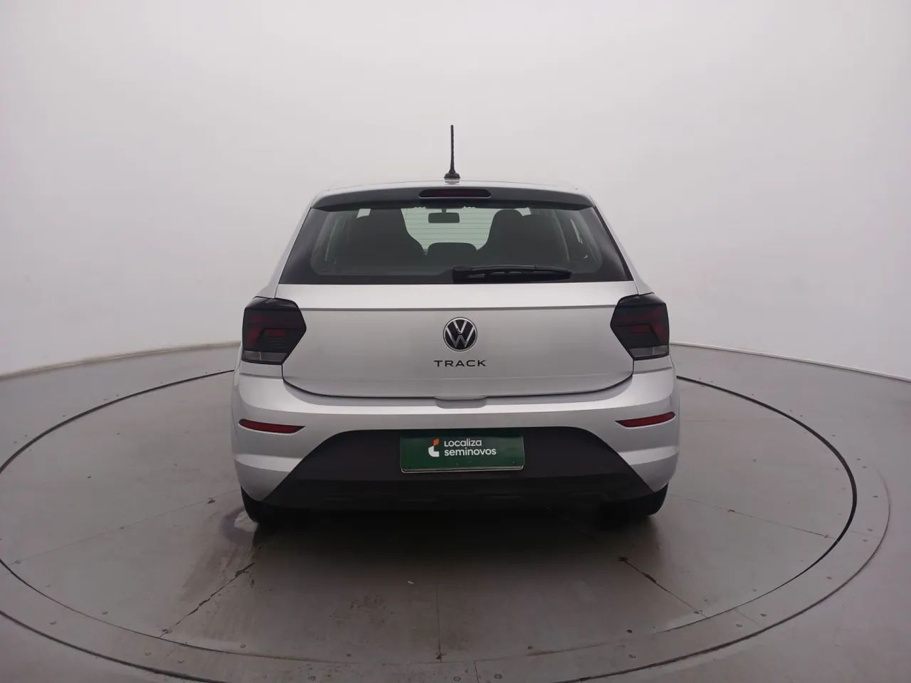 Volkswagen Polo Track 1.0 Flex 12V 5p, foto 4 de 18
