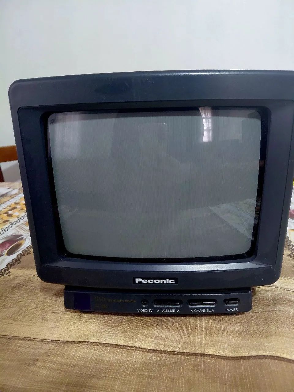 Tv Retro CRT Tubo Peconic 10 polegadas funcionando  - Foto 3