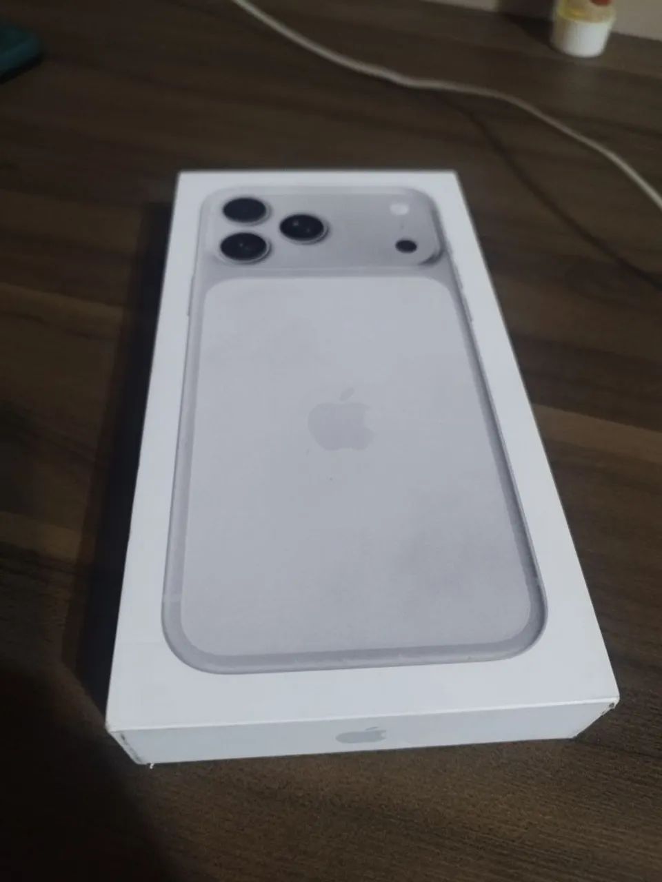  iPhone 17 pro max NOVO, caixa lacrada.