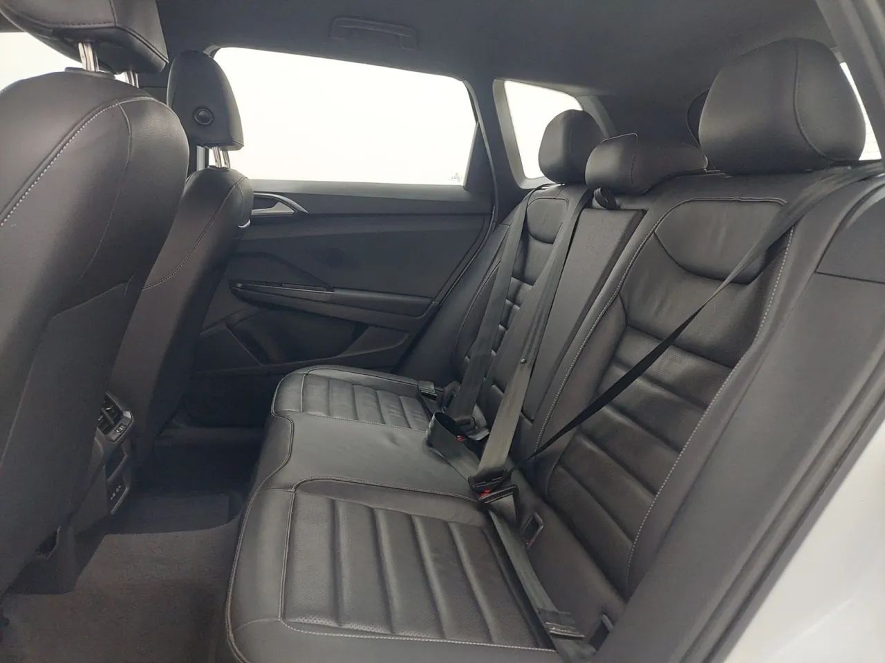 Volkswagen Taos Highline 1.4 250 TSI Flex Aut., foto 17 de 18