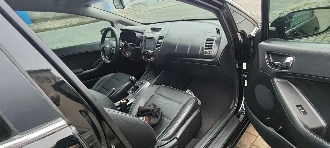 KIA Cerato Cerato 1.6 16V Flex Aut. 2015