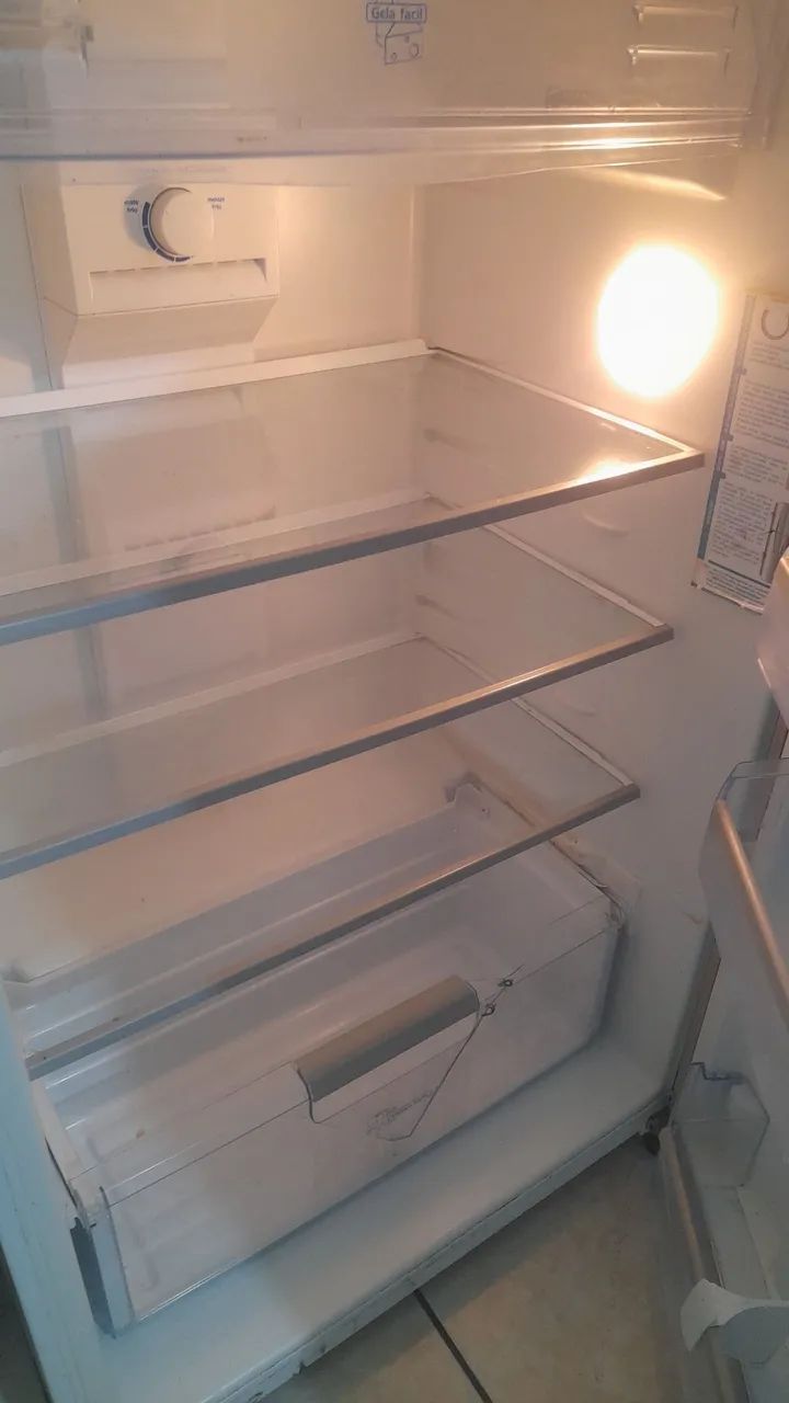 Vendo geladeira continental  - Foto 3