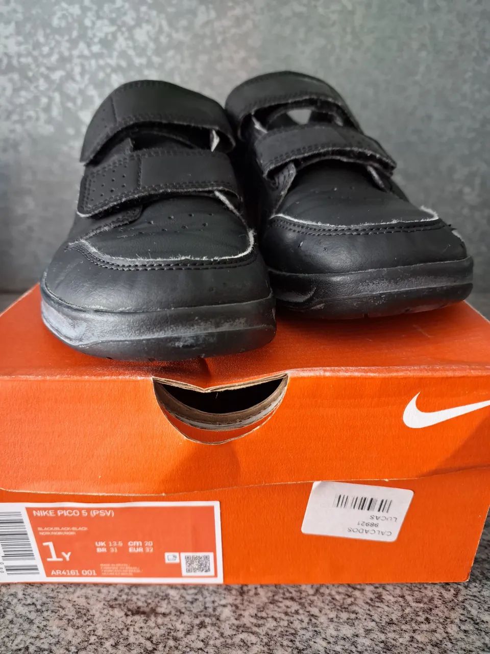 Tênis Nike Preto pra escolas - Foto 4