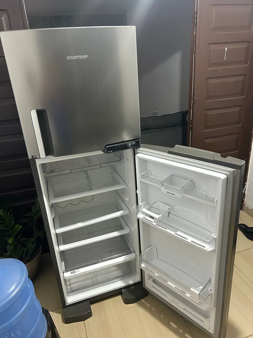 Geladeira Brastemp Inox 110v com trasnsformador - Foto 2