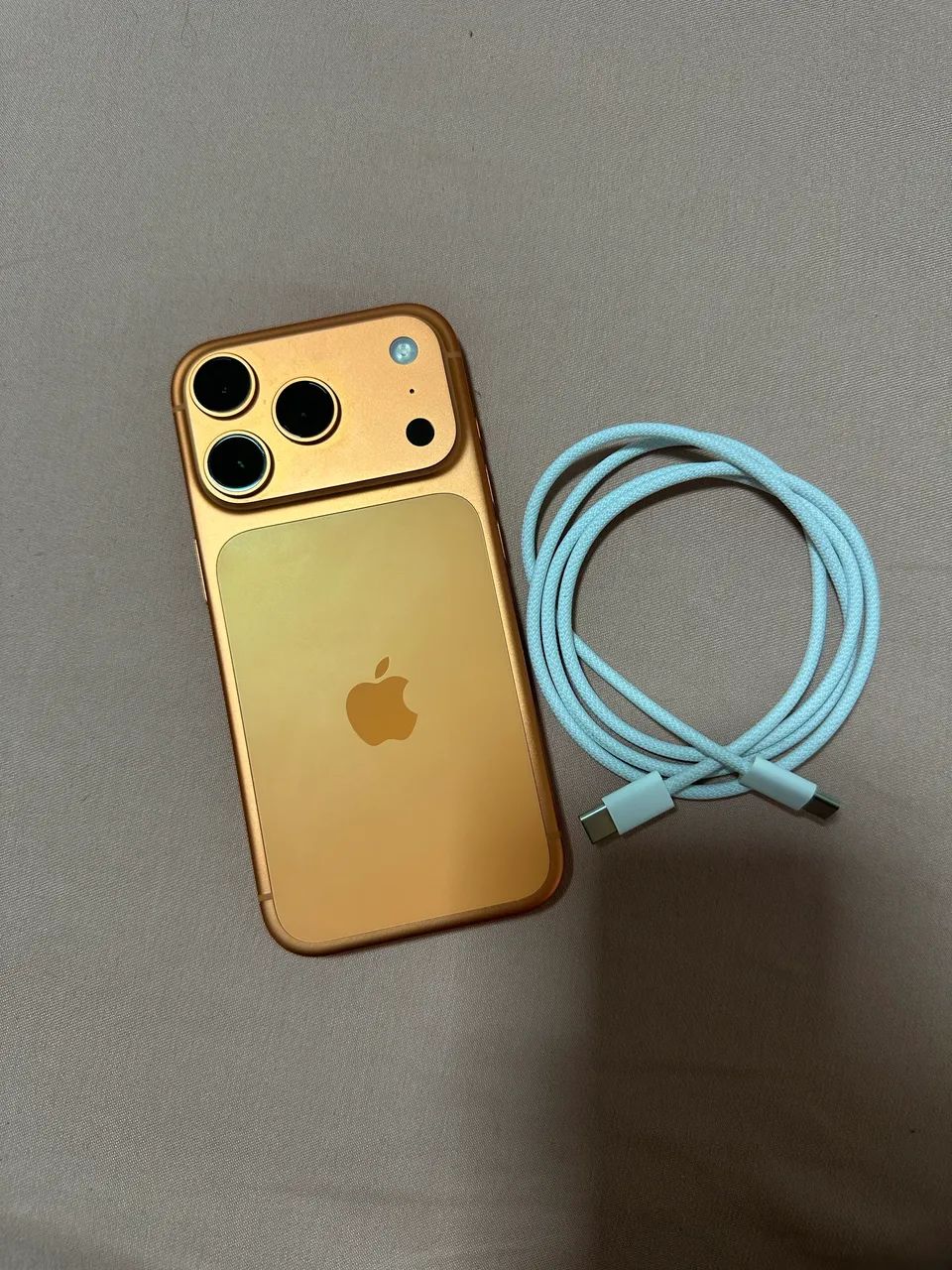 iPhone 17 pro 256GB NOVO - Foto 2