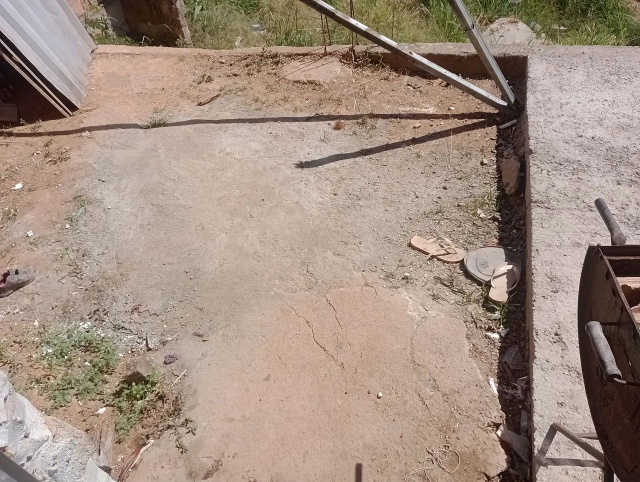 Vendo lote com barracão 72.000