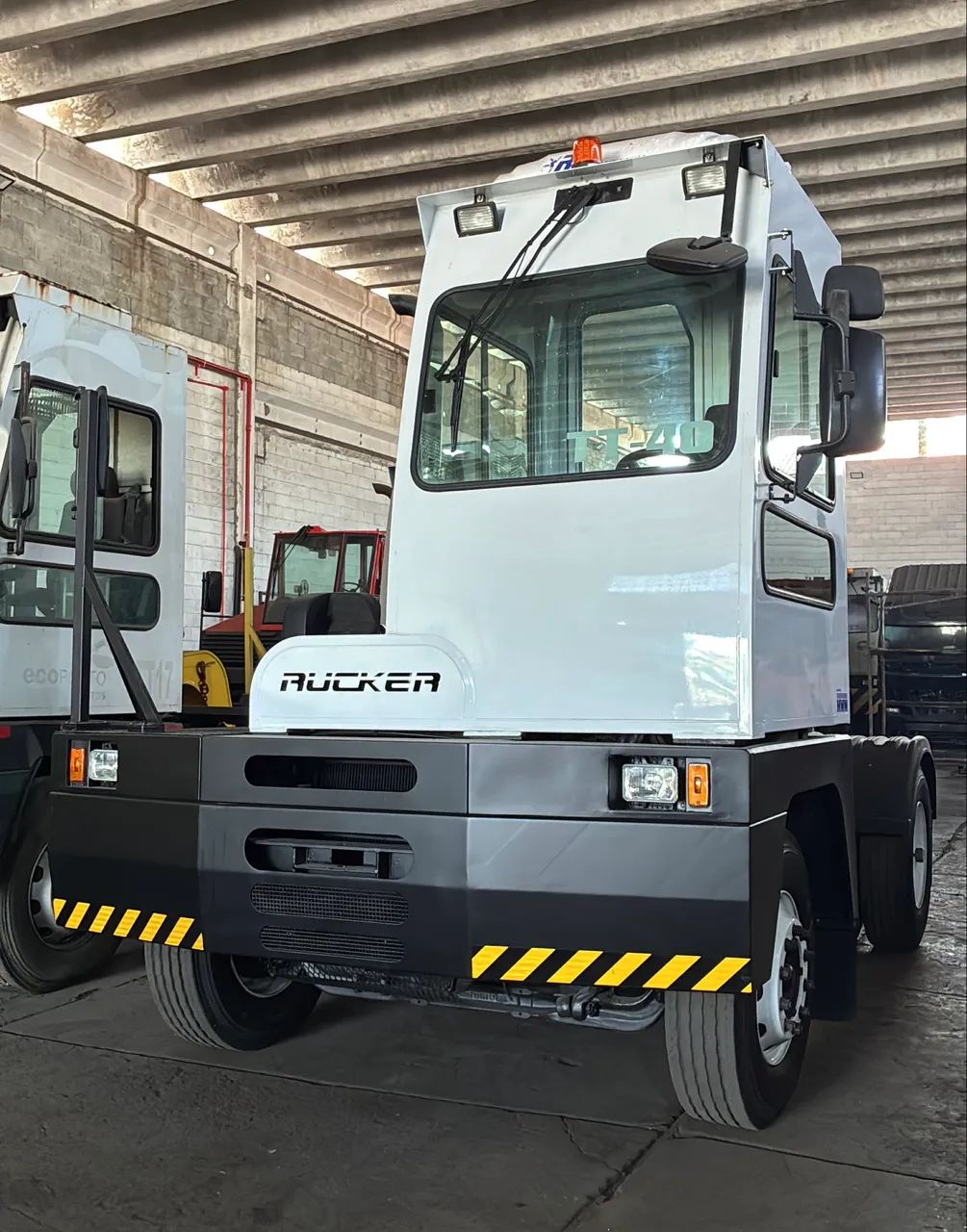 Terminal Tractor Rucker TT40