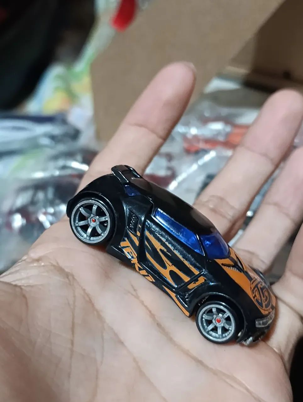 Hot Wheels AcceleRacers - High Voltage 