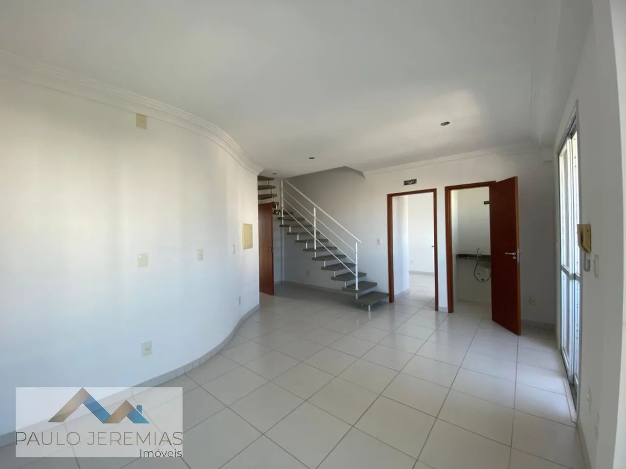 Cobertura à Venda em Capoeiras, Florianópolis: 3 Suítes, 4 Banheiros - Foto 2