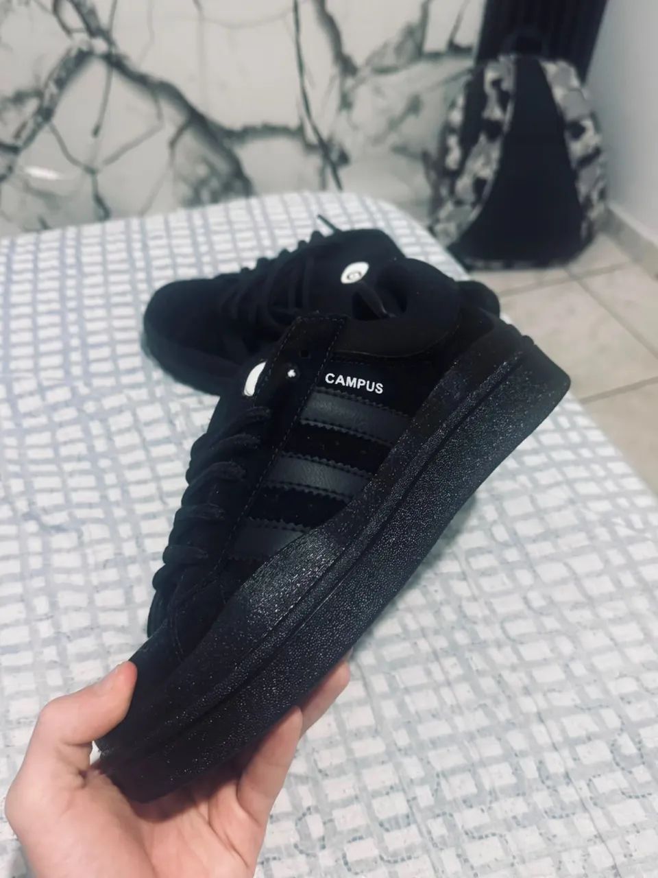 Tênis adidas