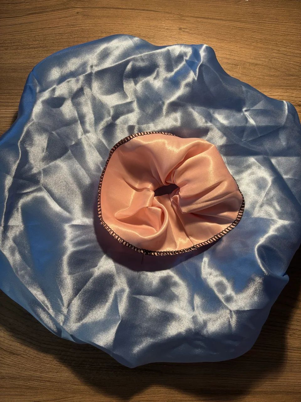 Touca de Cetim + Scrunchie | Kit para Cuidar dos Cabelos ? - Foto 4