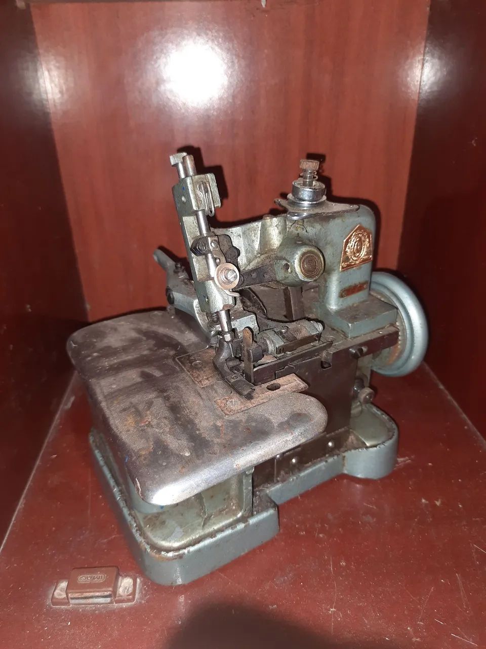 Maquina overloque - Foto 2