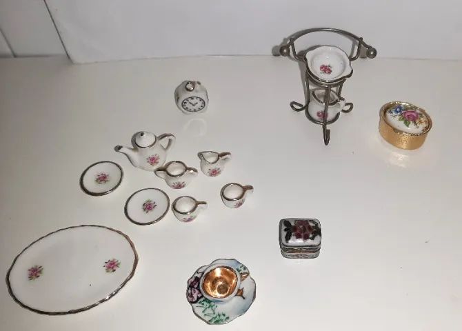 Coleção de miniaturas de louça - Foto 4