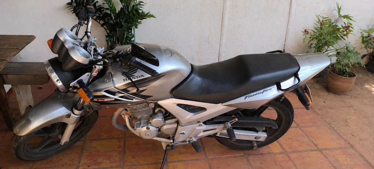 MOTO TWISTER 2008 - Foto 2