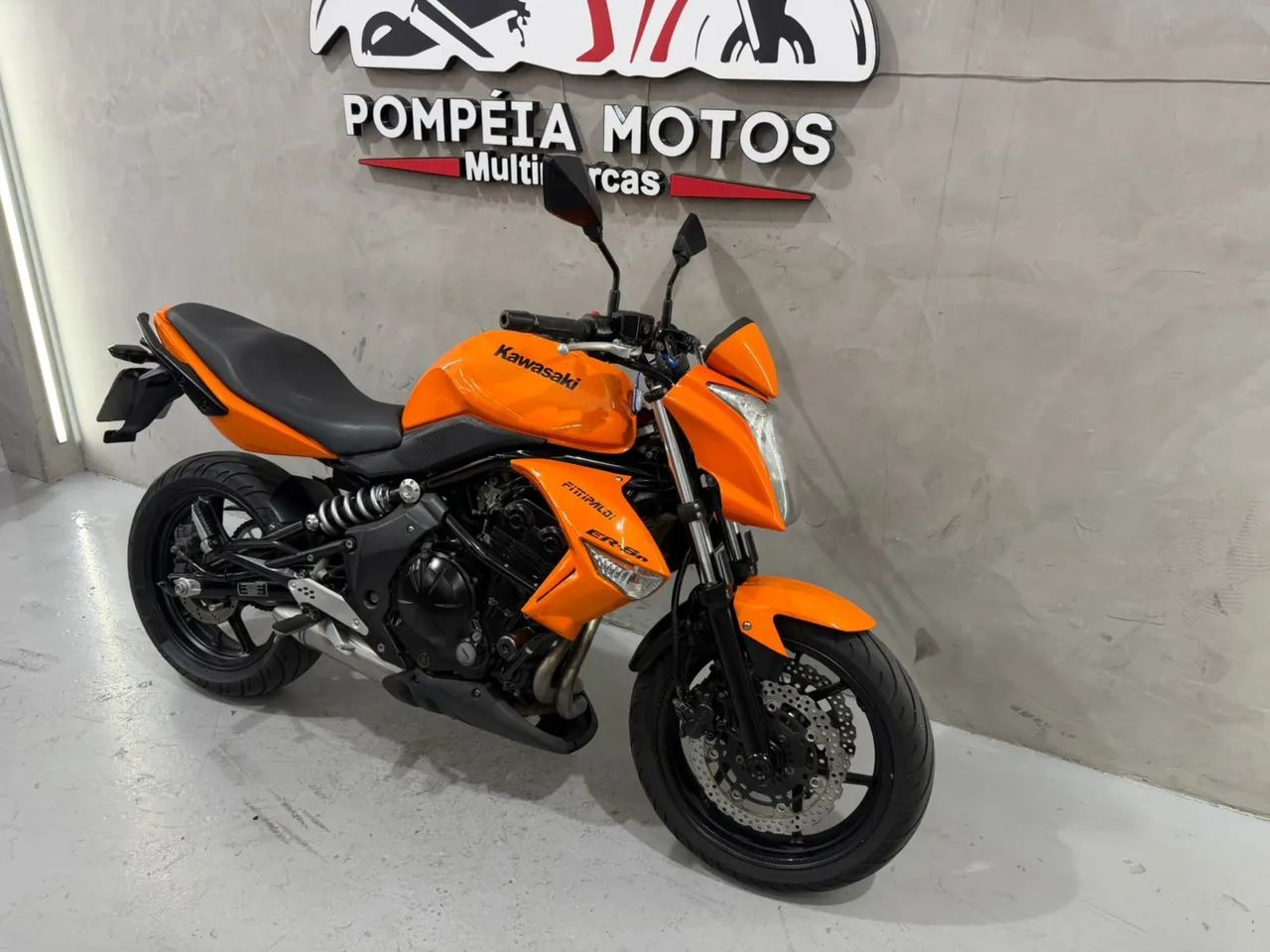 Kawasaki Er-6N 2010 - Foto 2