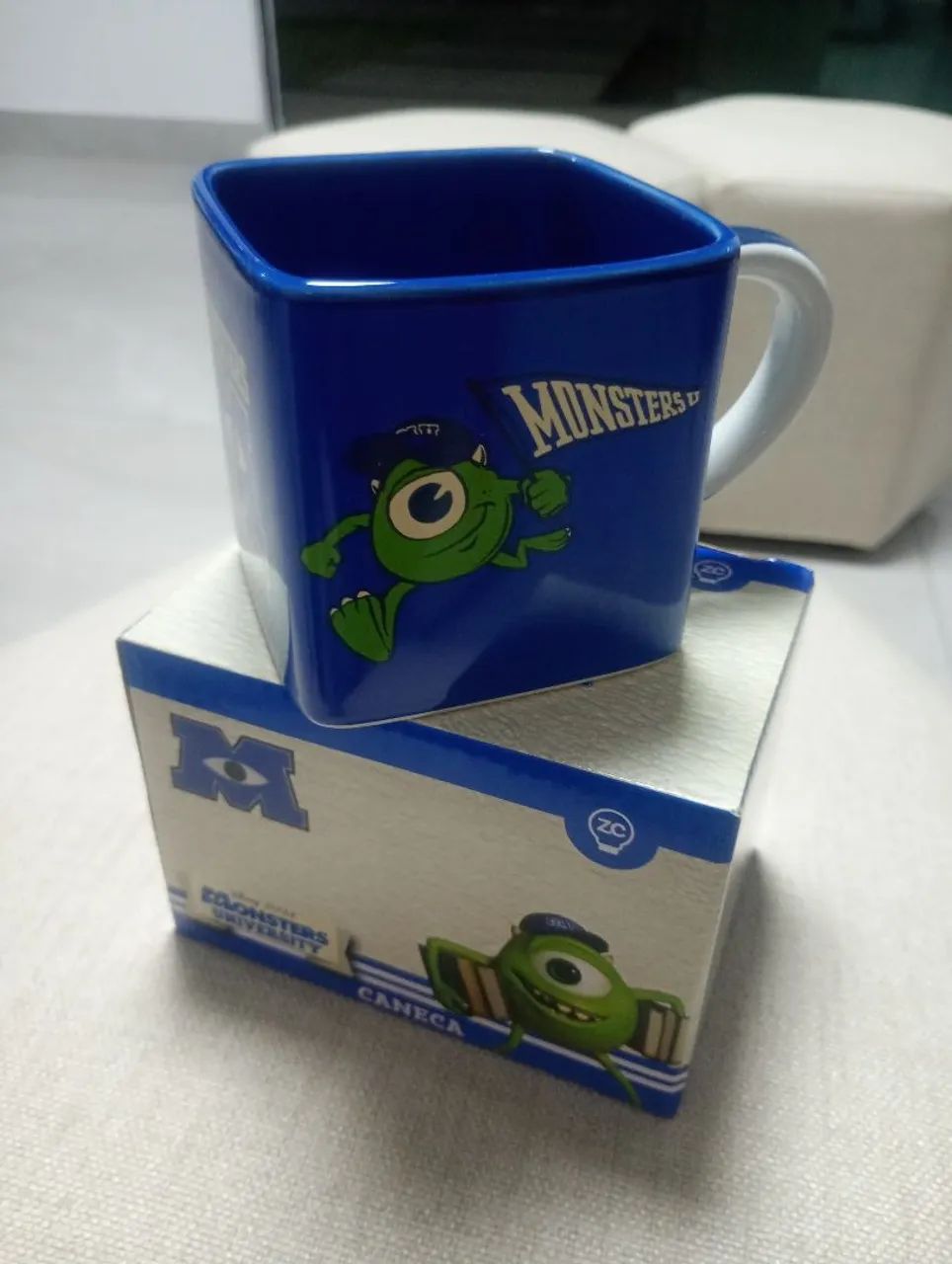Caneca Monsters Original 