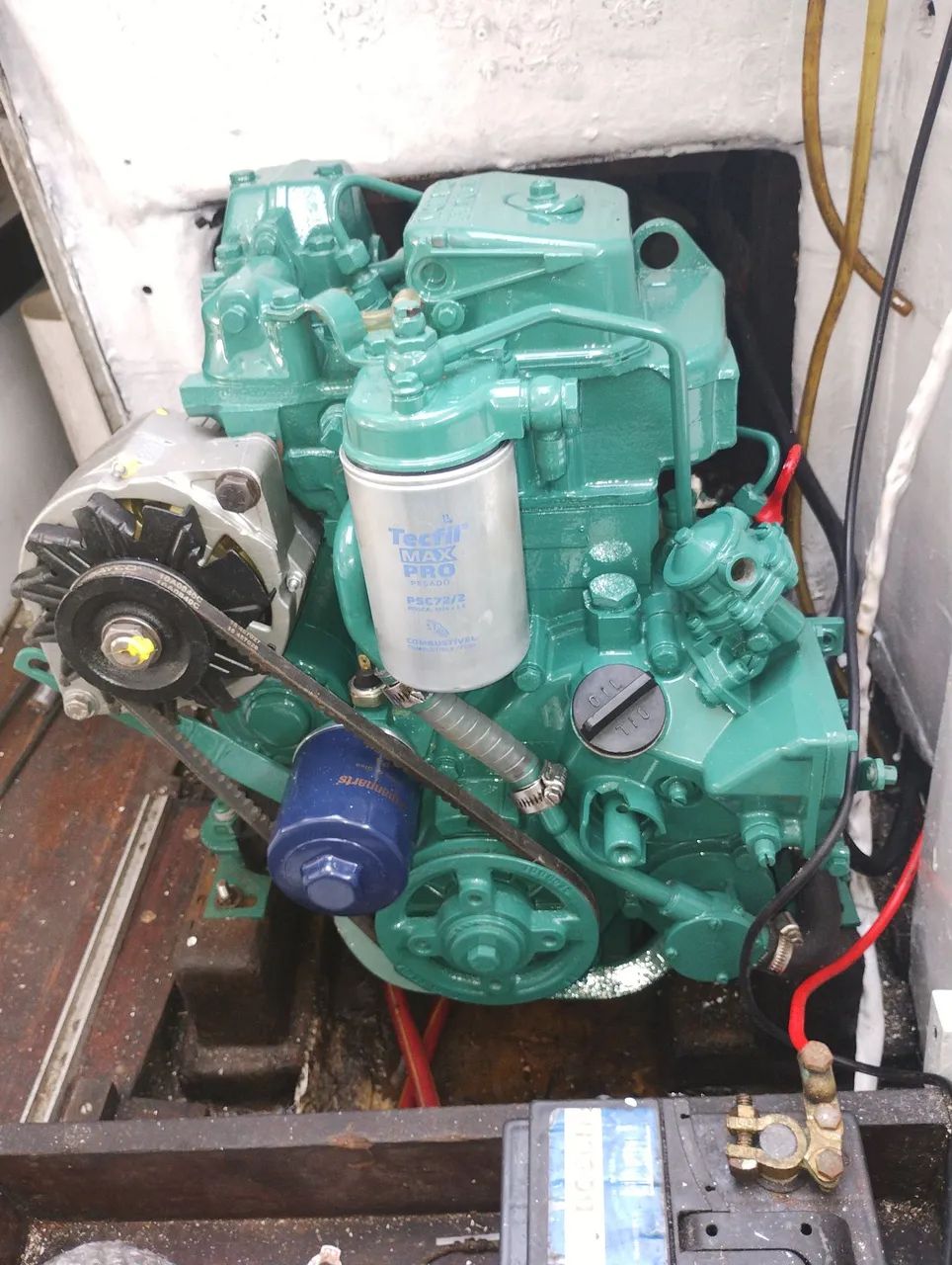 Motor de centro volvo penta 9hp  - Foto 4