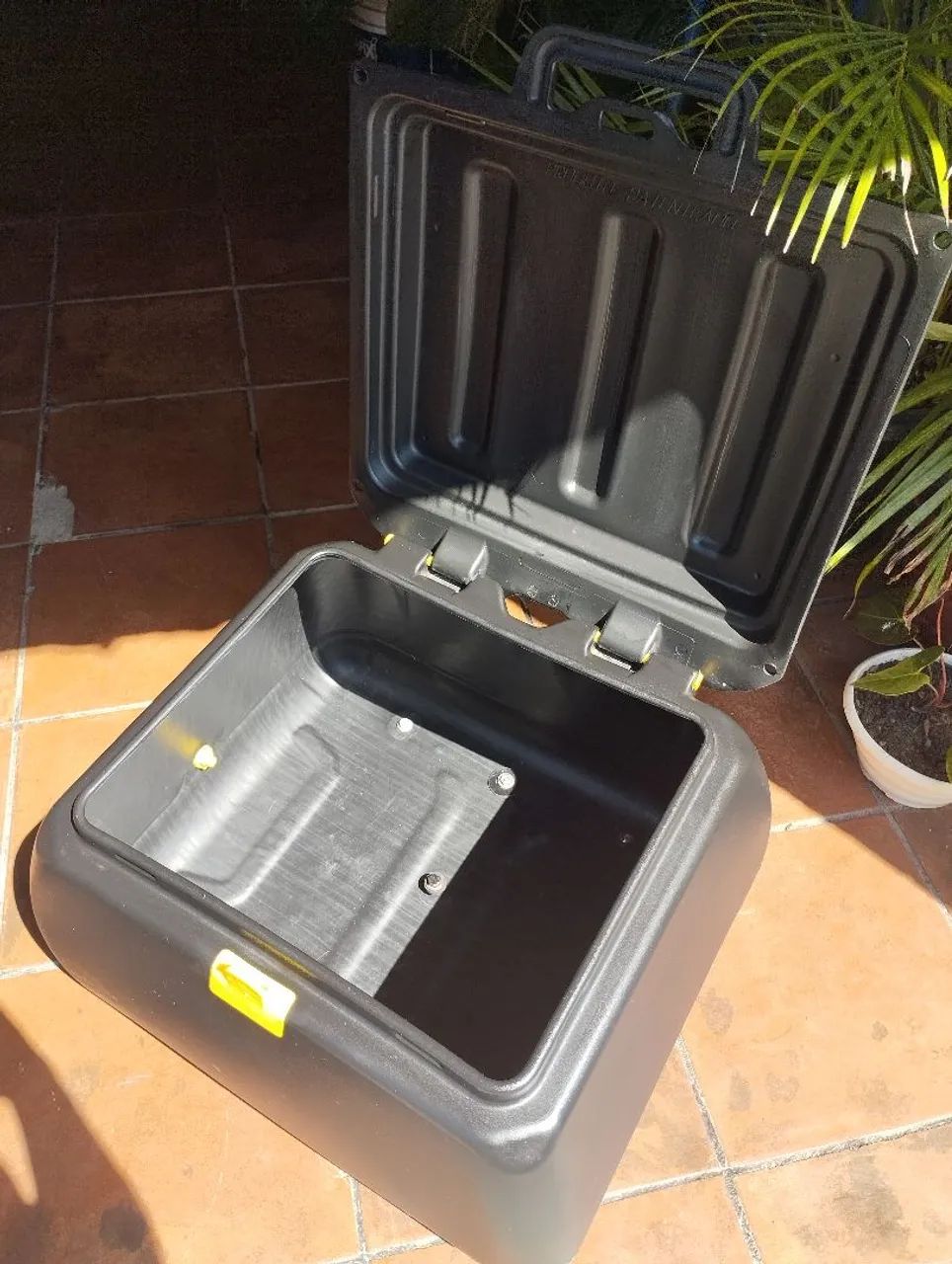 Baú de moto 65L iCbras Novo - Foto 4