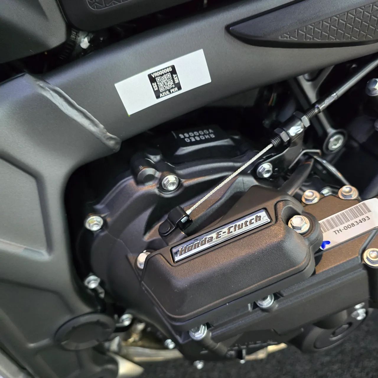 CB 650R E-Clutch  - Foto 3