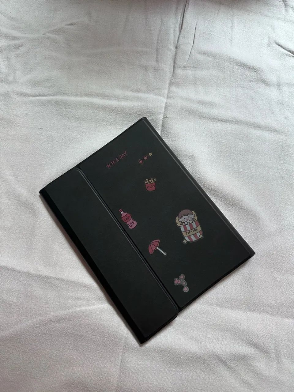 Capa para iPad 9 com teclado e mouse 
