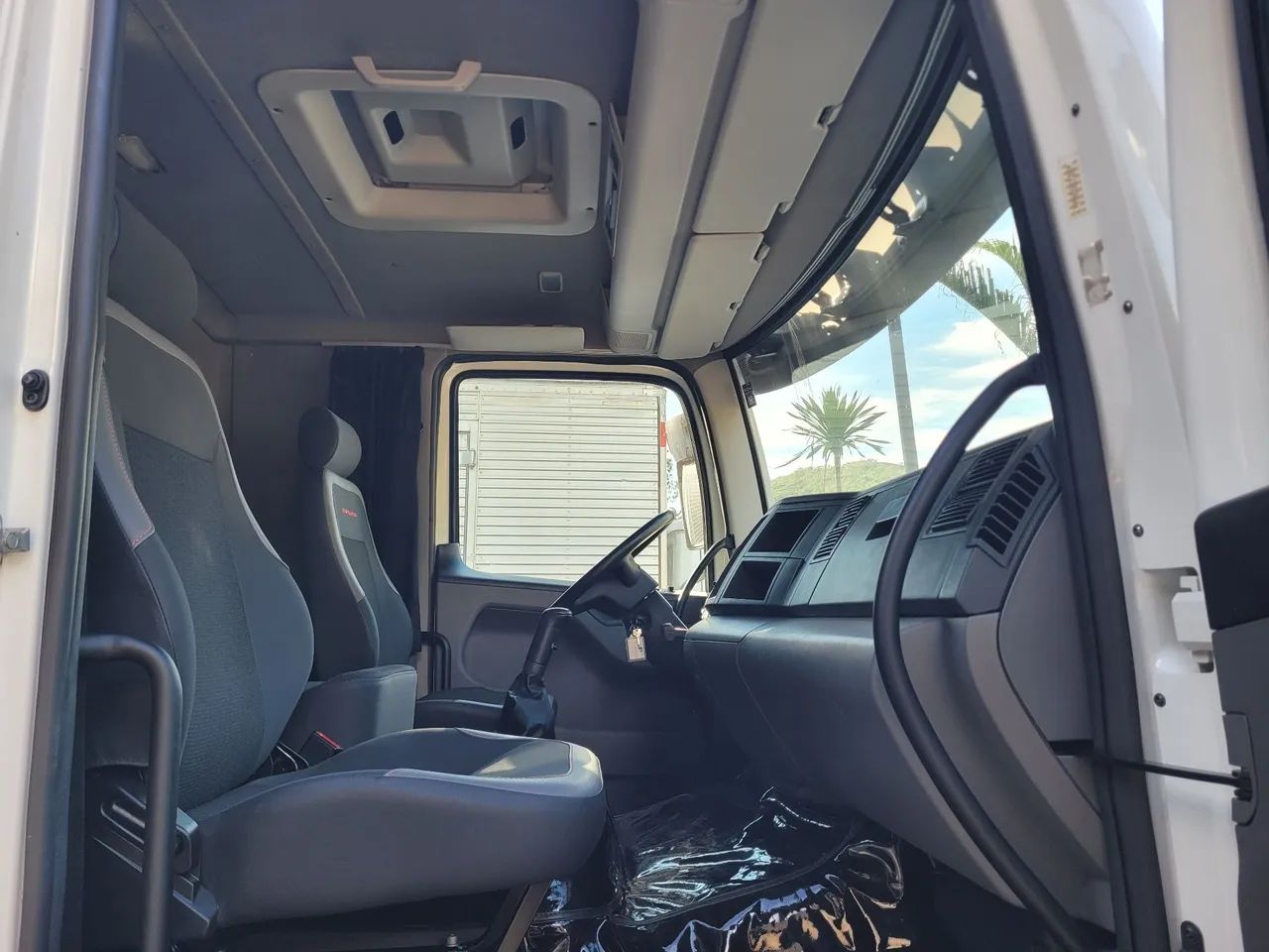 VW 24280 Prime 2023 8x2 Bitruck 26.000kms - Foto 10