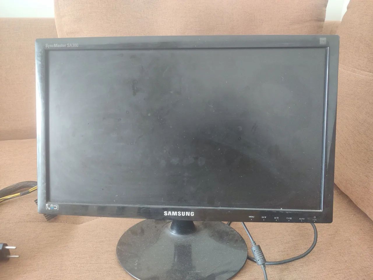 Monitor 18.5 polegadas