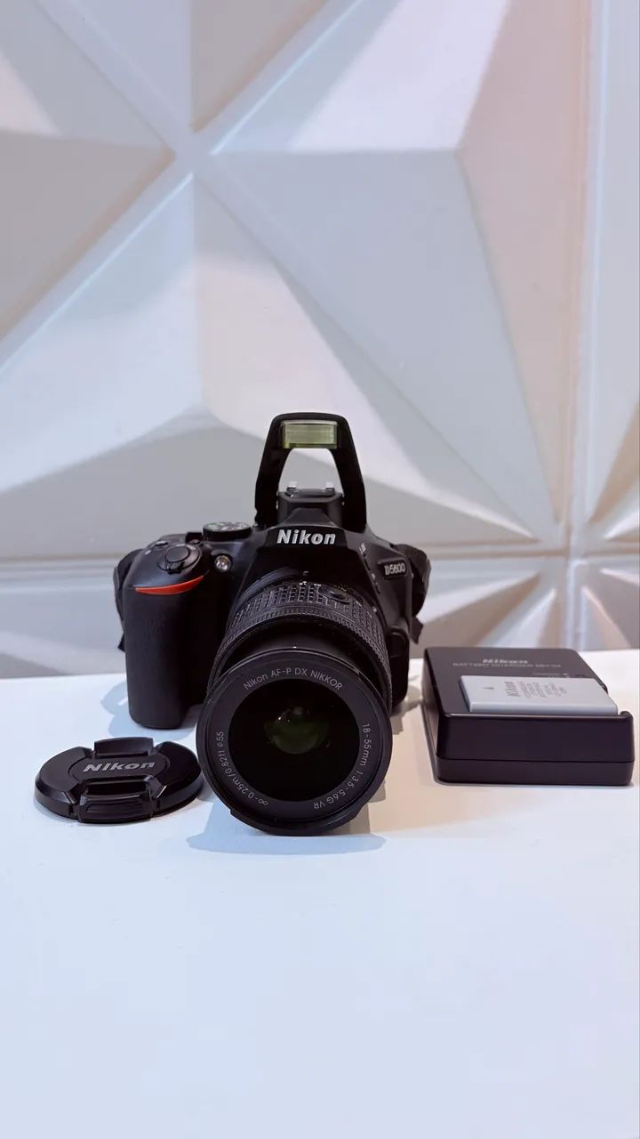 NIKON D5600 - 2900 cliques - Foto 2