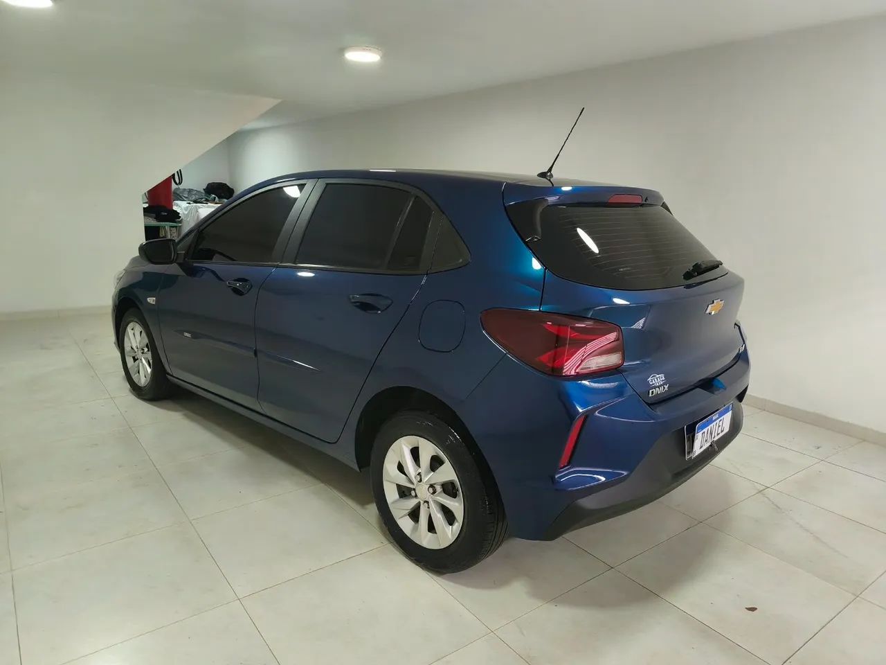 Chevrolet Onix Hatch LT 1.0 12V Flex Mec. 4P, foto 2 de 8