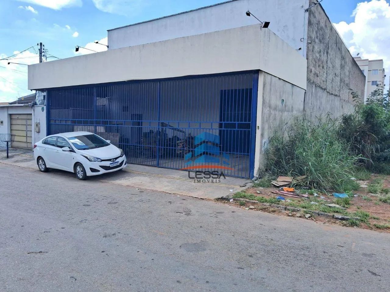 Galpão de 392,5m² no Parque Oeste Industrial - Goiânia