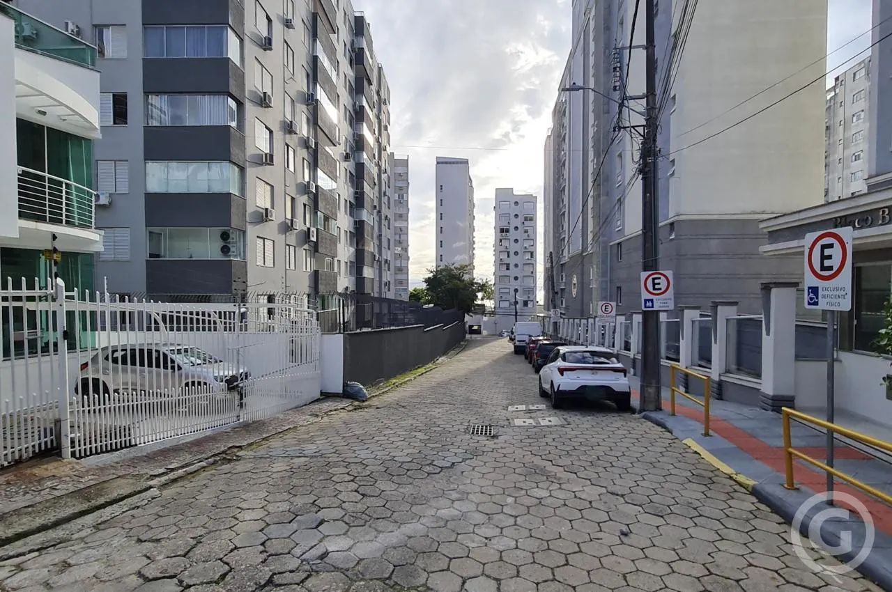 Loja semimobiliada próxima à Avenida Beira-Mar Norte - Foto 3