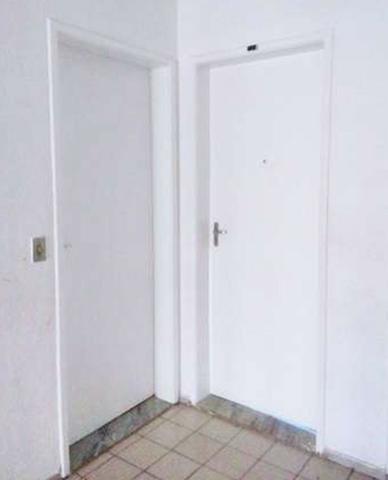 Apartamento com 3 Quartos à Venda, 126 m² por R$ 230.000 - Foto 2
