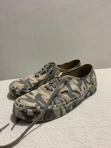 vans authentic camuflado