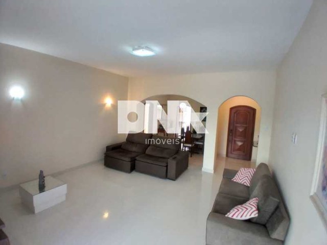 Apartamento - / Residencial / Copacabana