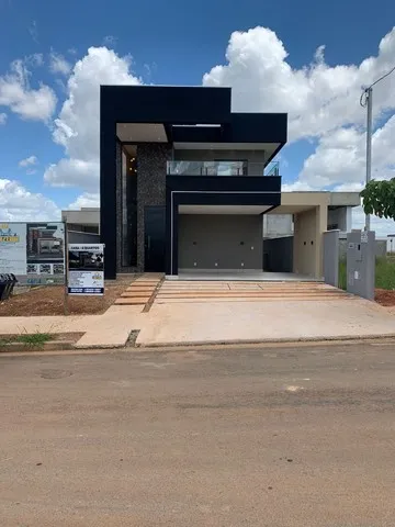 Lindo sobrado no Villa Suíça