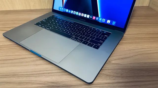 Macbook Pro 32gb, Core i7, 256 ssd, 15.4 Polegadas, Touch Bar + Touch ID - Foto 3