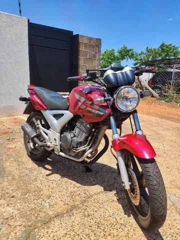 CBX 250 Twister 2008 leva ainda mais esportividade para as ruas