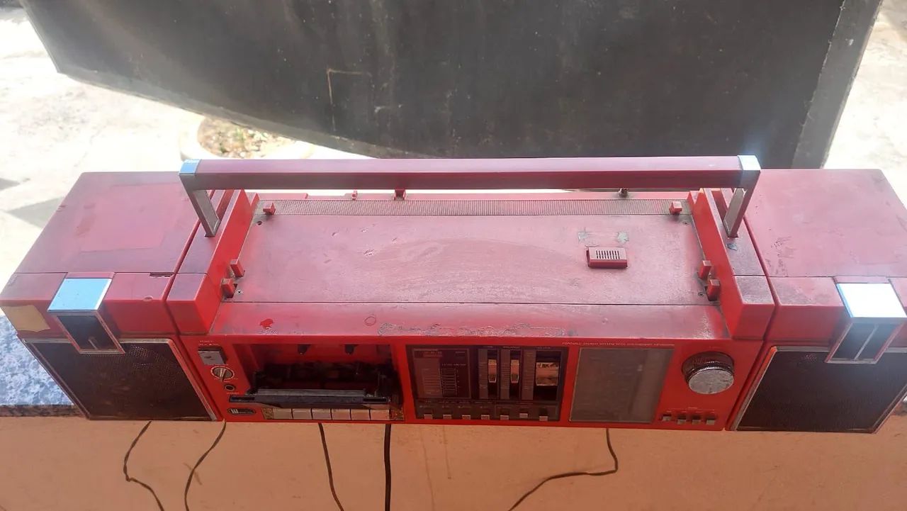Antigo rádio Portátil sanyo boombox tape deck anos 70/80.   - Foto 3