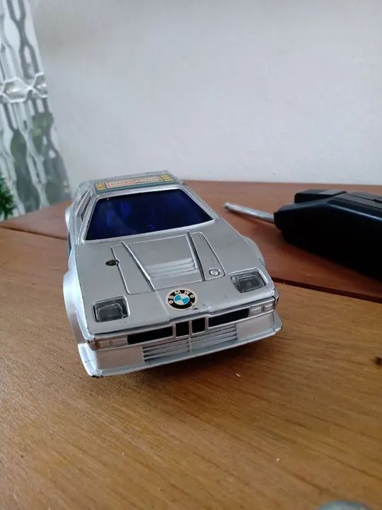 Carro de corrida BMW M1 - Brinquedo vintage - Foto 3