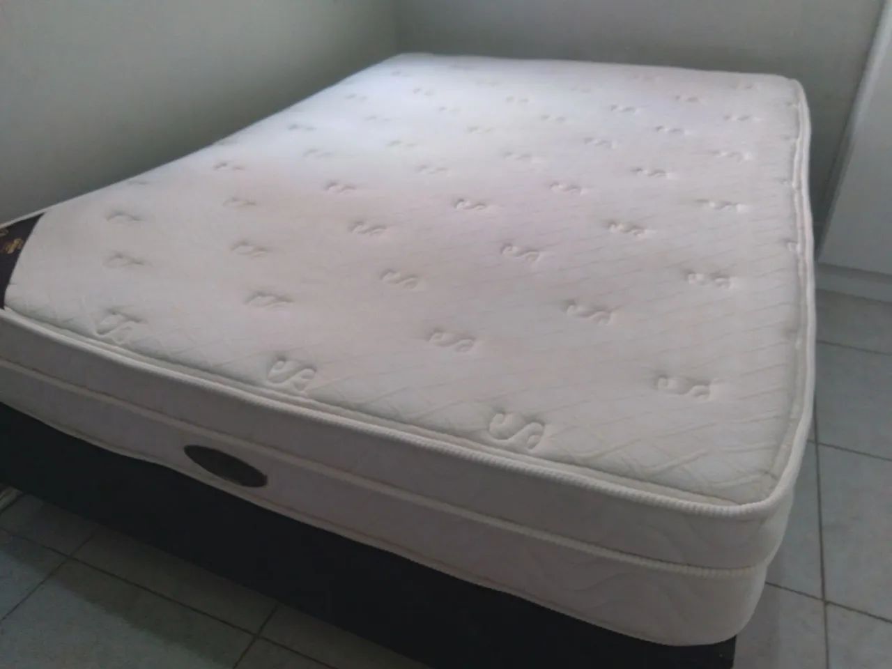 Cama Box de casal colchão de molas ensacadas marca ortobom  - Foto 3